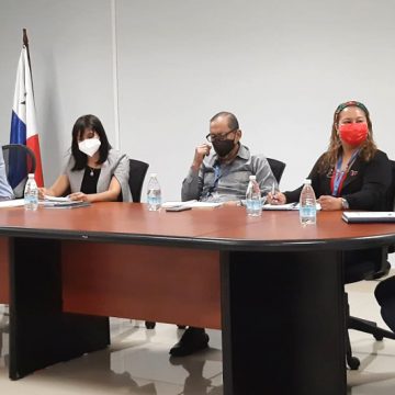 Director del IMELCF realiza gira de trabajo en Colón