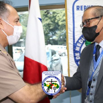 Director del IMELCF recibe visita de cortesía del agregado policial del Perú