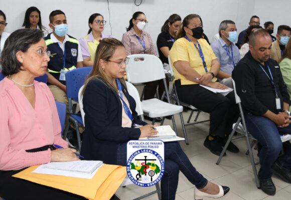 Director General del IMELCF visitó las sedes de la provincia de Chiriquí