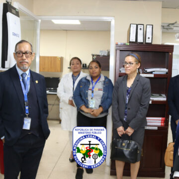 Director del IMELCF se reúne con Agentes de la División Biométrica del FBI