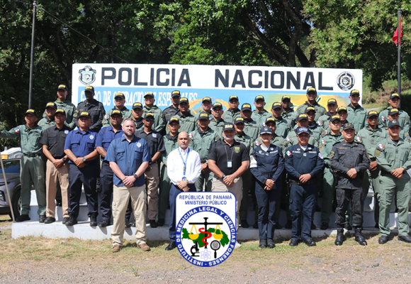 Graduación del VIII Diplomado Especializado de Armamento en Instructor de Línea de Tiro