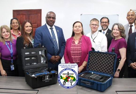 Director General del IMELCF sostiene reunión con directivos de INL