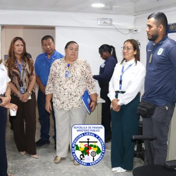 Recorrido en la Agencia del IMELCF en Colón