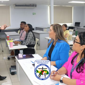 Capacitan a fiscales del Ministerio Público