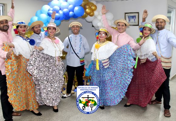 Conjunto Folclórico del IMELCF debuta en el Hospital del Niño
