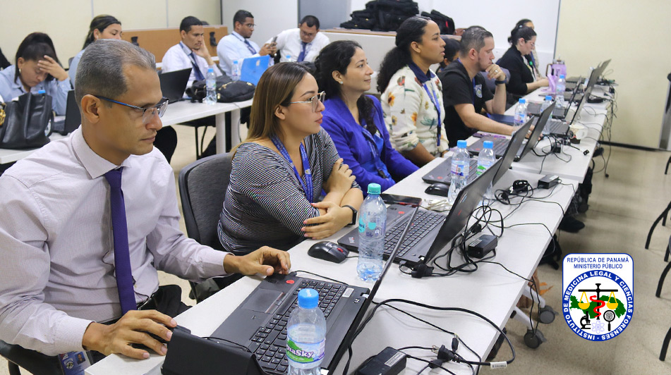 Peritos forenses fortalecen capacidades en análisis de datos