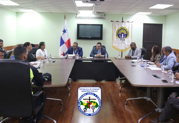 Reunión interinstitucional entre el IMELCF, MP y el SIAT Reunión interinstitucional entre el IMELCF, MP y el SIAT