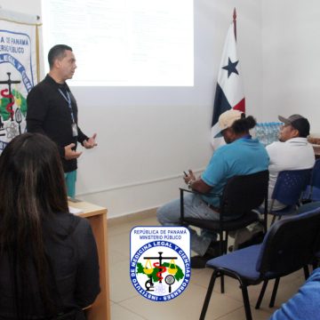 Morgue Judicial: personal se actualiza en el uso de detergentes multienzimáticos Morgue Judicial: personal se actualiza en el uso de detergentes multienzimáticos