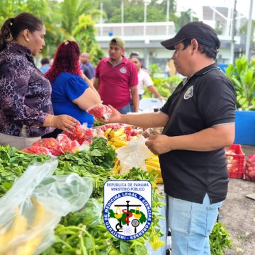 Beneficios que suman: Colaboradores del IMELCF adquieren canasta básica a precios accesibles