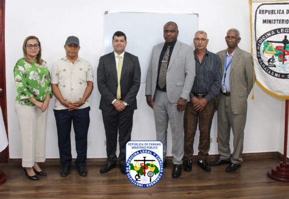 Director general se reúne con diputado de Panamá Este