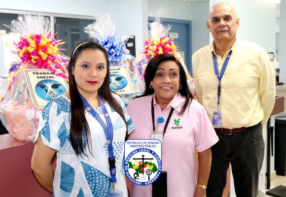 Unidad de Trabajo Social de San Miguelito entrega de canastillas en el Hospital San Miguel Arcángel Unidad de Trabajo Social de San Miguelito entrega de canastillas en el Hospital San Miguel Arcángel