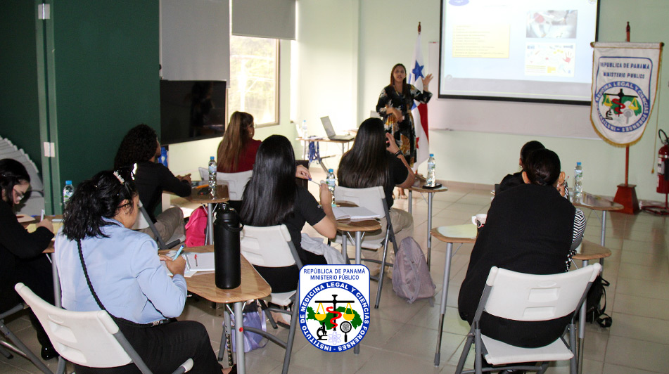 Jornada de inducción para estudiantes universitarios que iniciarán sus prácticas profesionales Jornada de inducción para estudiantes universitarios que iniciarán sus prácticas profesionales